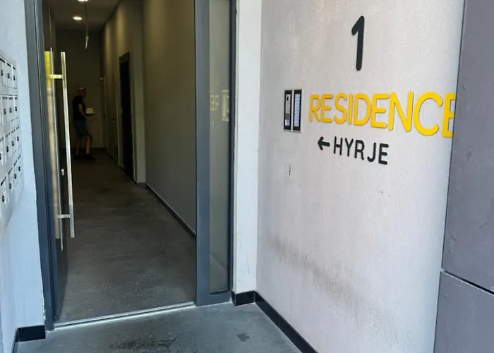 Emerald Luxury 2 Bedroom, 2 Bathroom Lägenhet